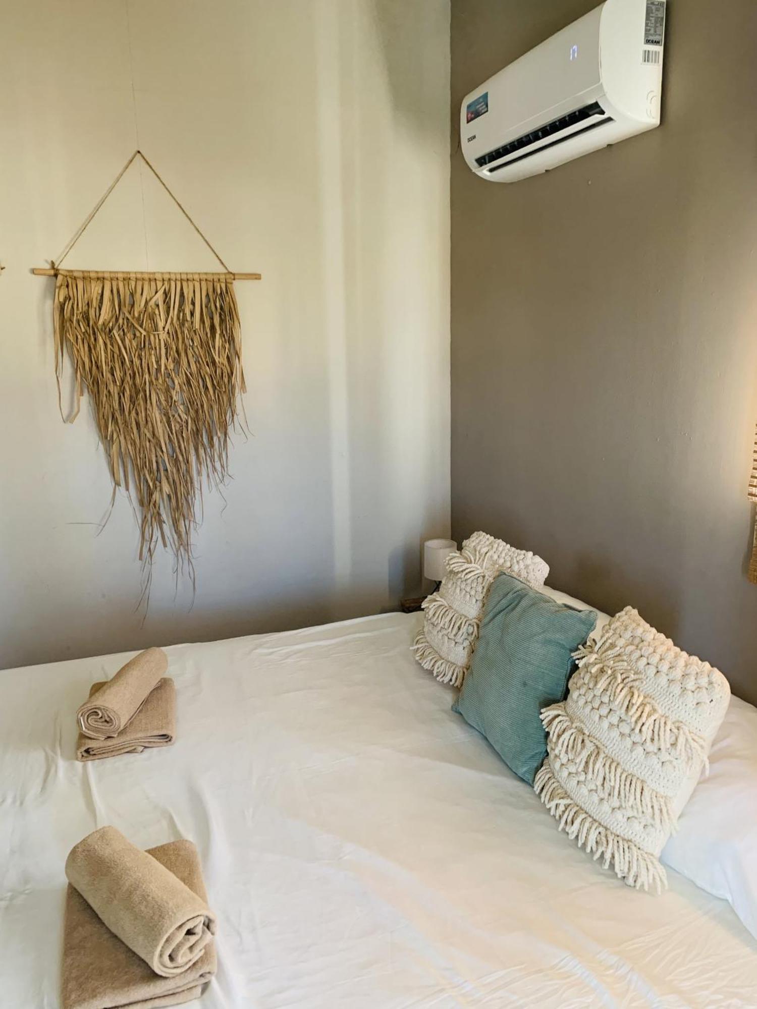 Casa Di Caribe - Private Pool In The Month Of June ! Willemstad Exterior photo
